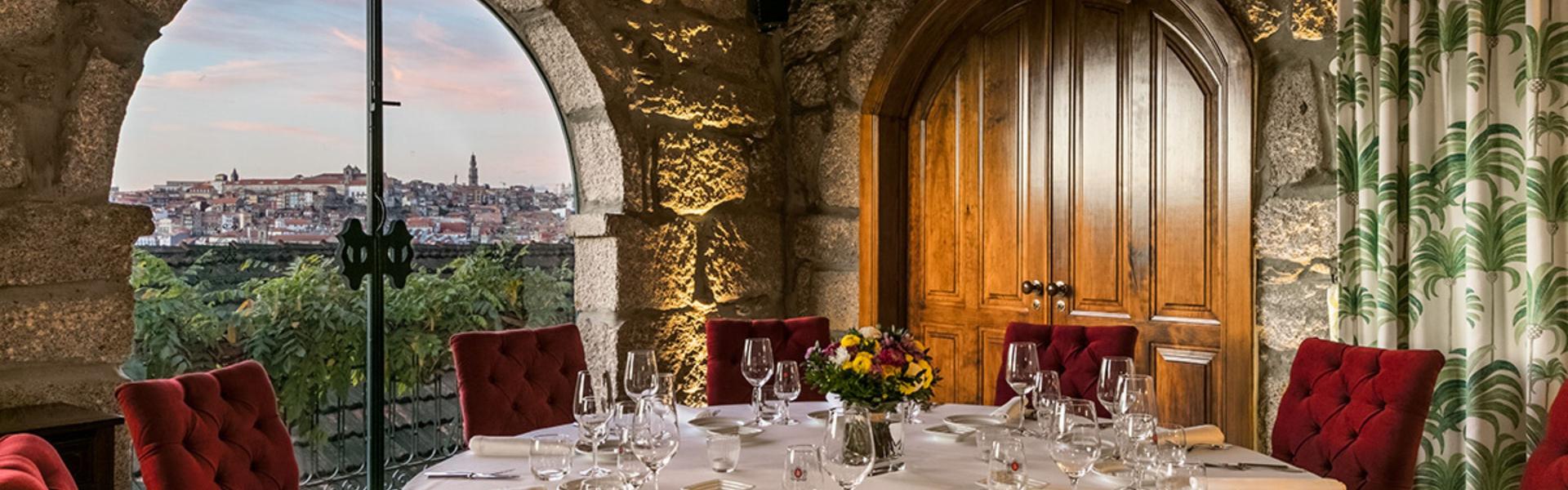 1 Day Luxury Tour in Porto
